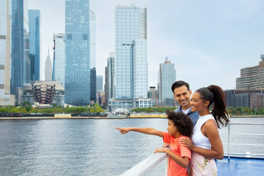 City Cruises New Jersey: NYC Buffet Lunch or Dinner Cruise - Who will enjoy this cruise most?