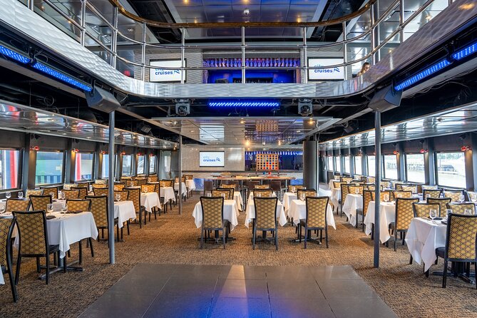 City Cruises New York: Signature Dinner Cruise - Weather, motion, and cancellation rules