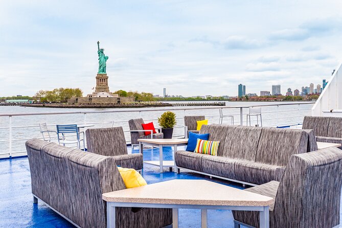 City Cruises New York Signature Lunch Cruise - Rain does not cancel the view, but it changes the day
