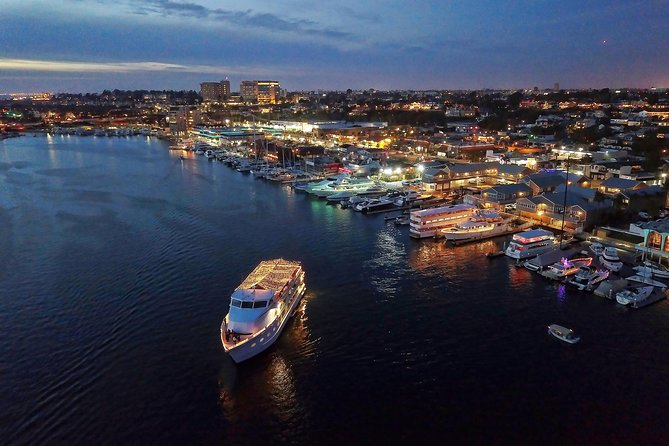 City Cruises Newport Beach: Orange County Premier Dinner Cruise - Booking details that affect your evening