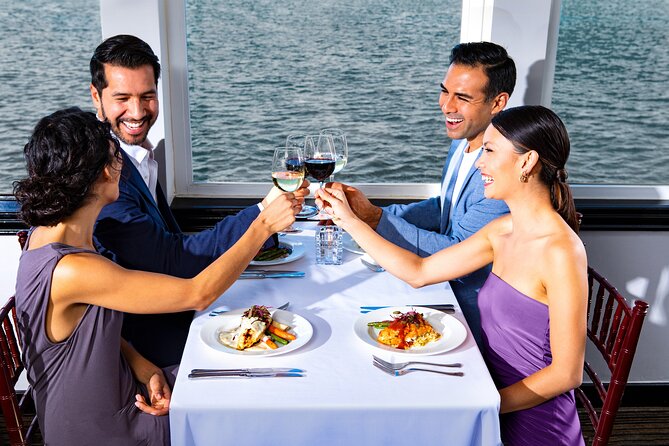 City Cruises NYC: Skyline Dinner Cruise from New Jersey - One World Trade Center and the Lower Manhattan skyline