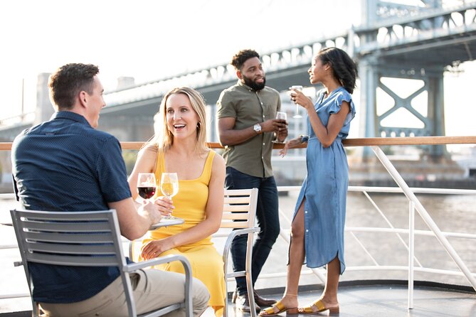 City Cruises Philadelphia: Signature Buffet Lunch Cruise - Music, dancing, and the party atmosphere