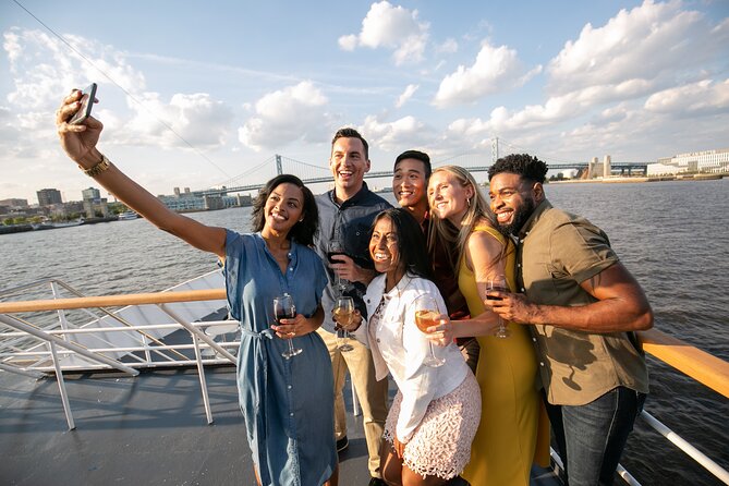 City Cruises Philadelphia: Signature Buffet Lunch Cruise - What the two-hour schedule feels like