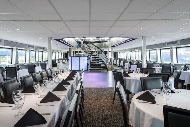 City Cruises Philadelphia: Signature Dinner Cruise with Buffet - A closer look at the buffet dinner