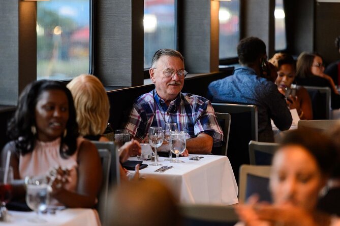 City Cruises Washington DC: Buffet Dinner Cruise - The Potomac route and the landmarks you may see