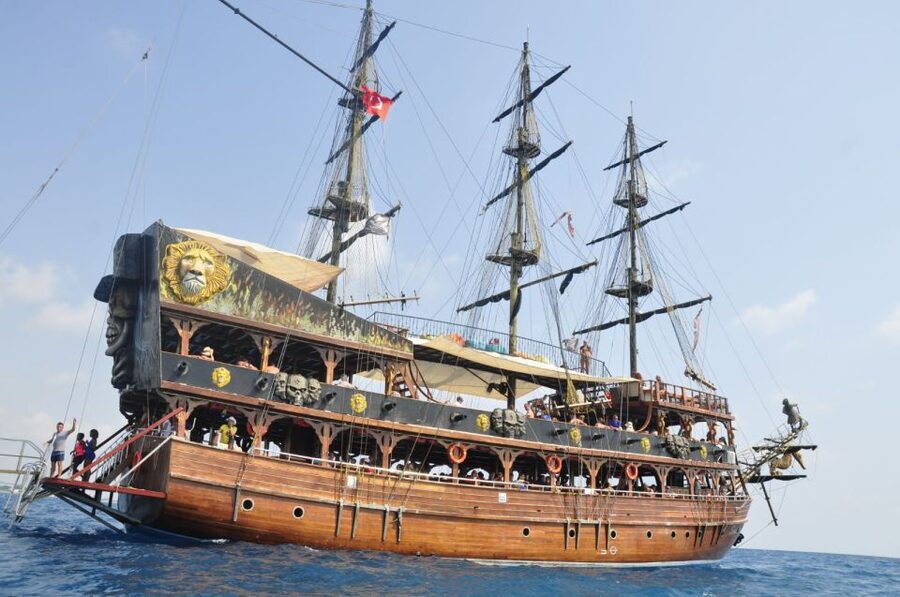 City of Side: Manavgat River Boat Lunch Cruise & Bazaar Tour - Lunch on board: simple, filling, and limited