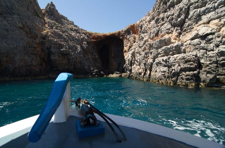 Crete: Fishing & Swimming Boat Cruise with Lunch & Drinks - What four hours on a small boat feels like