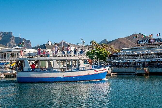 Cruise and Dine Dinner / Cape Town: Sunset Champagne Cruise and 3-Course Dinner - Who should book this Cape Town evening?