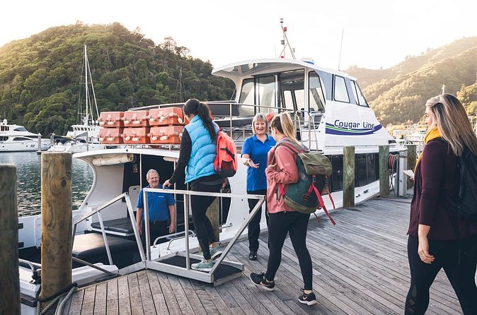Cruise and Lunch at Furneaux Lodge - Who will enjoy this Furneaux Lodge outing most