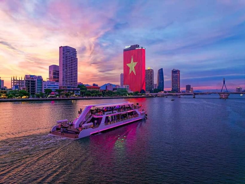 Da Nang: Experience a Magical Sunset Dinner Cruise in DN Bay - The 5:30 PM sunset sailing