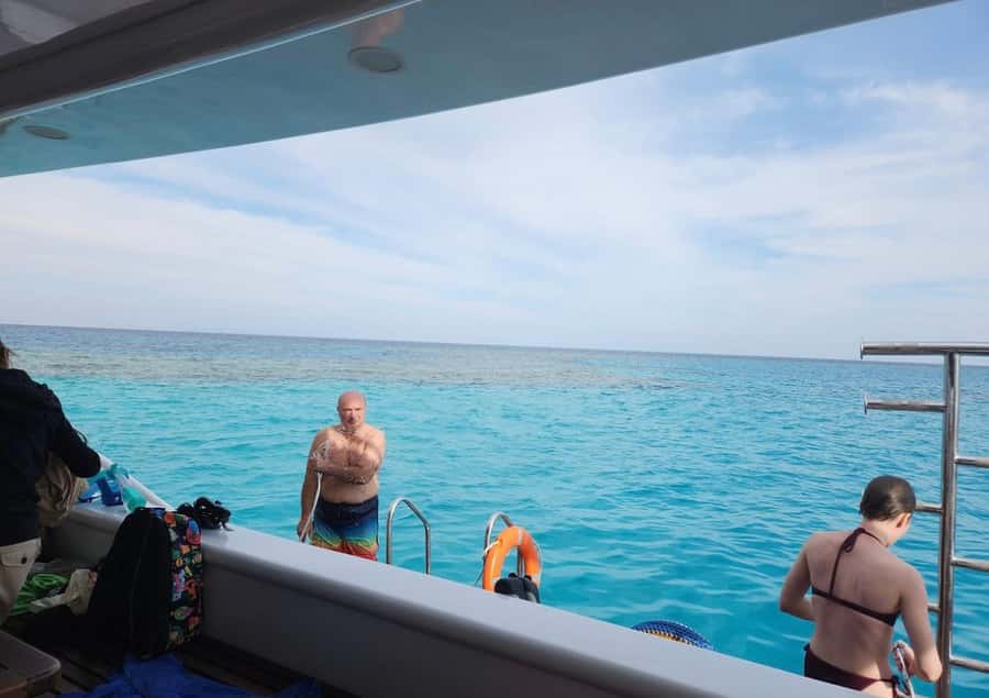Dahab: luxury Snorkeling cruise with buffet lunch - What Your $40 Covers