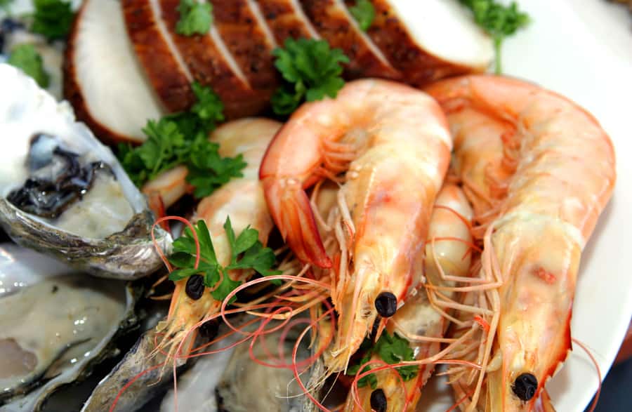 Darwin: Signature four course Sunset Dinner Cruise - Commentary, seating, and the practical trade-offs