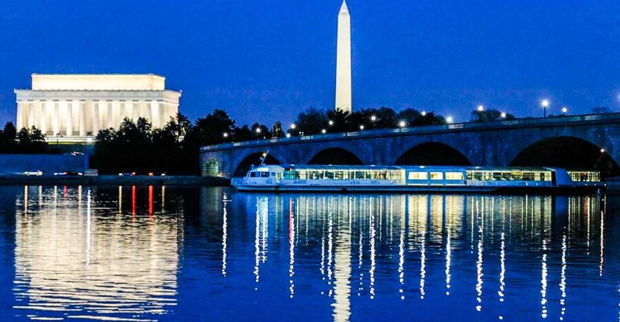 DC: City Cruises Gourmet Brunch, Lunch, or Dinner Cruise - Dinner With Monuments After Dark