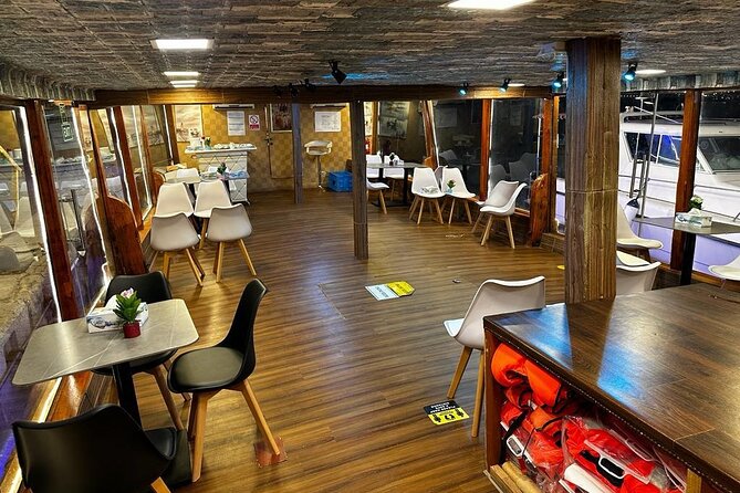 Dhow Cruise with Dinner and Live Entertainment at Dubai Al Seef - Boarding at Al Seef before the 8:30 pm departure