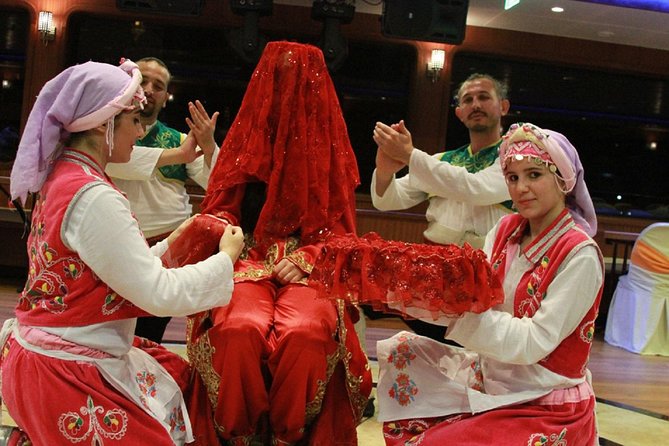 Dinner Cruise by Night on Bosphorus with a Traditional Show - An evening on the Bosphorus, starting at Kabataş