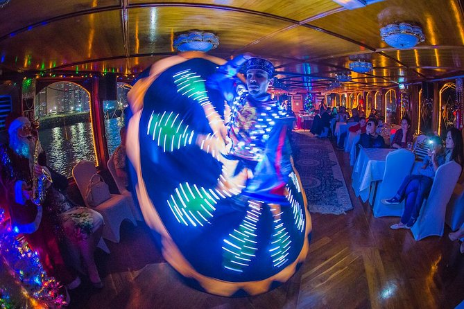 Dinner Cruise in Dubai Marina onboard Alexandra Dhow - Service, Cleanliness, and Overall Comfort