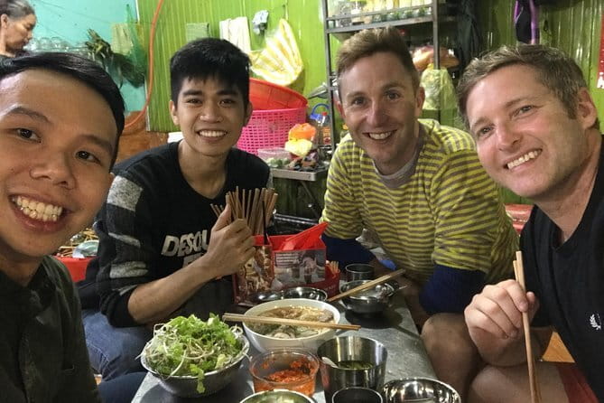 Dinner Cruise & Music Folk Song on the Perfume River in Hue - 7:45 pm: Ca Huế music on the water