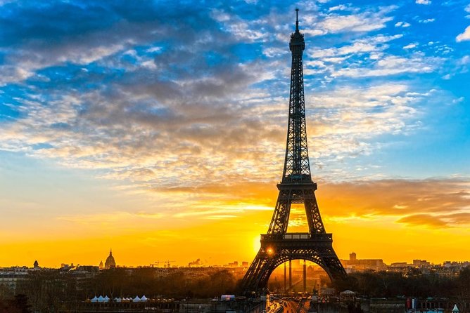 Dinner Cruise Prestige Check-out from the Eiffel Tower - Key points to know before booking