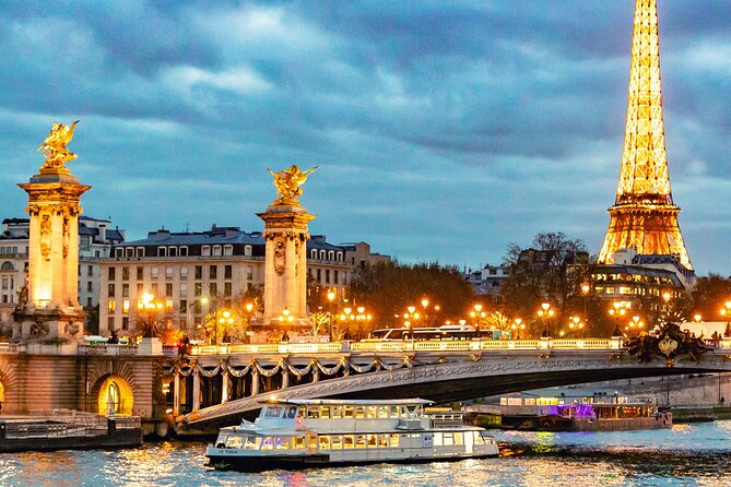 Dinner Cruise Prestige Check-out from the Eiffel Tower - The Seine route: what you will see