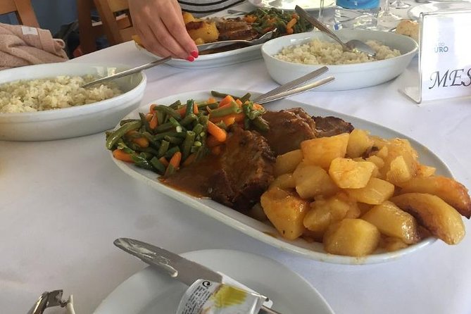Douro Valley and Régua Panoramic Cruise with Lunch from Porto - The main weakness: limited guidance