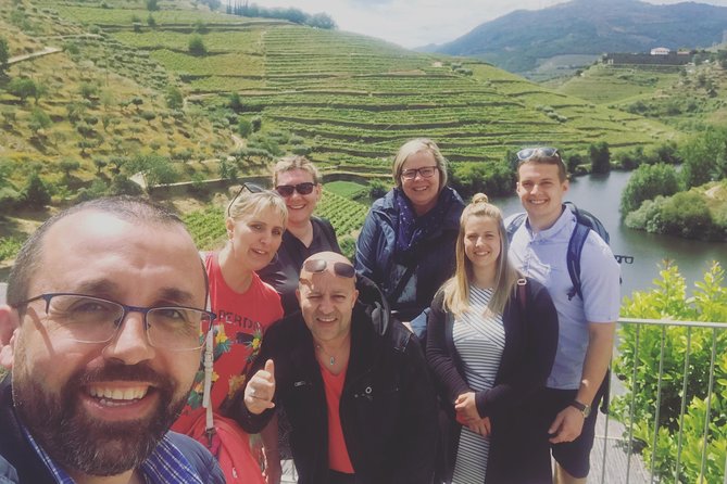 Douro Valley Tour: Wine Tasting, Cruise and Lunch from Porto - Why the Douro Valley makes a worthwhile day trip