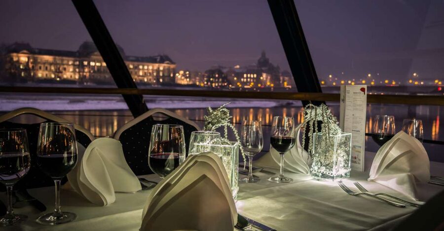 Dresden: Evening River Cruise with Dinner - Boarding in central Dresden, with one detail to check