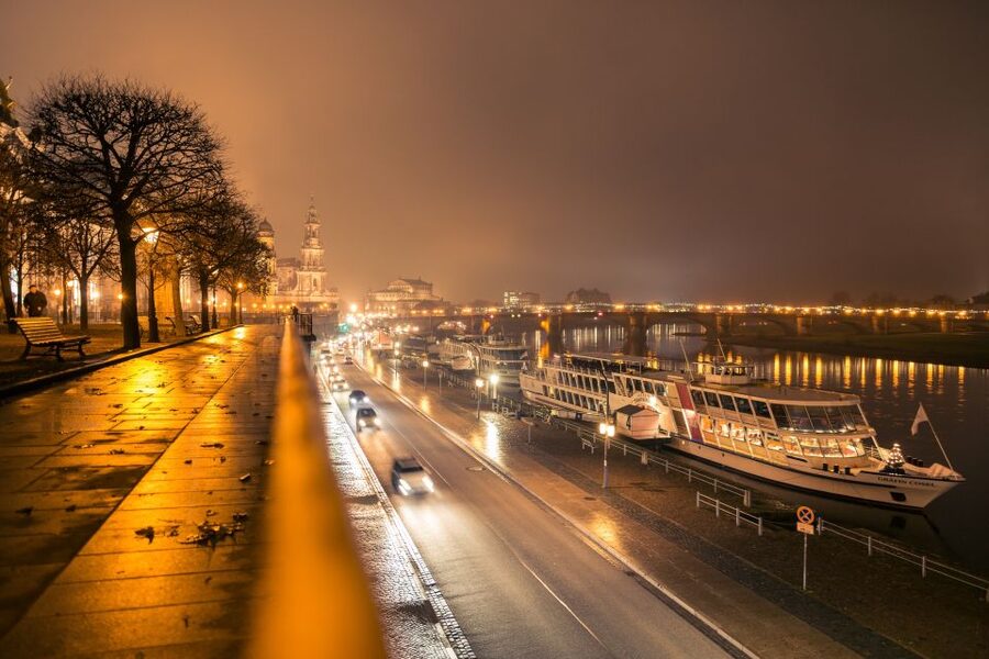 Dresden: Evening River Cruise with Dinner - Who will enjoy this cruise most?
