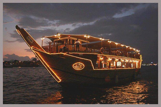 Dubai: 2-Hour Evening Dhow Cruise and Dinner - Music and entertainment vary from boat to boat