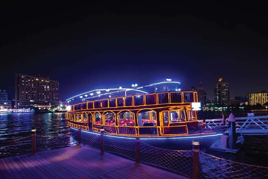 Dubai Marina Dinner Cruise – Live Show, AC & Open Bar - What the evening is likely to feel like