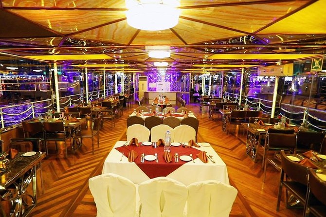 Dubai Marina Dinner Cruise with Live Shows - Is $36.95 good value?