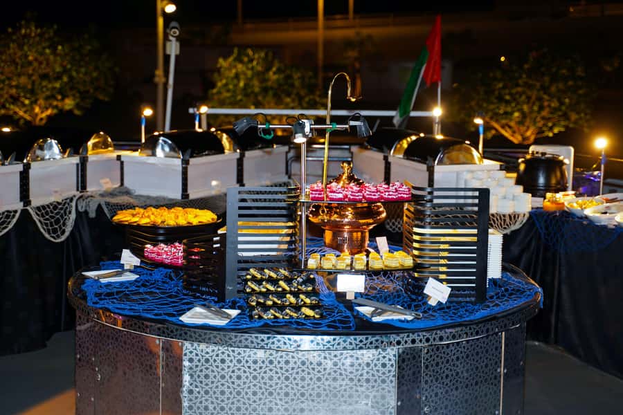 Dubai: Marina Luxury Dhow Dinner Cruise - Who should book this cruise?