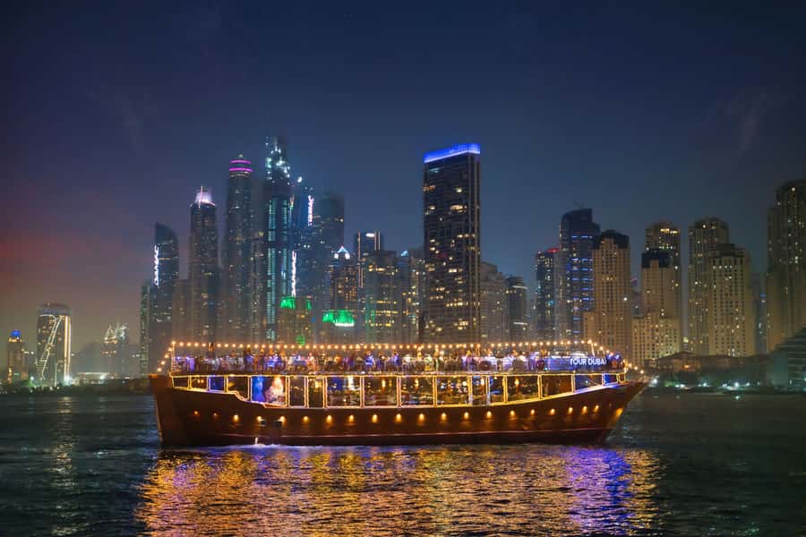 Dubai: Marina Luxury Dhow Dinner Cruise - Picking the right deck