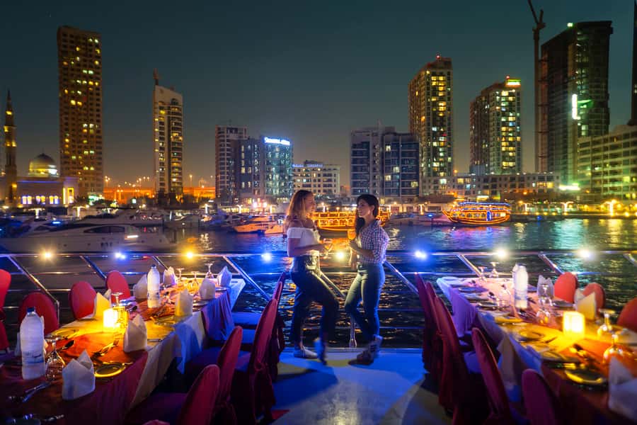 Dubai: Marina Luxury Dhow Dinner Cruise - What to expect from the buffet