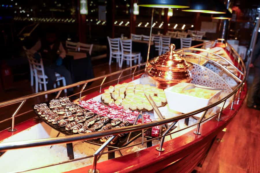 Dubai: Marina Luxury Dhow Dinner Cruise - Music, service, and the feel of the evening