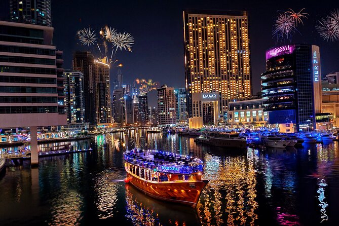 Dubai Marina: Luxury Dhow Dinner Cruise with Hotel Transfer - Cayan Tower and the First Skyline Views