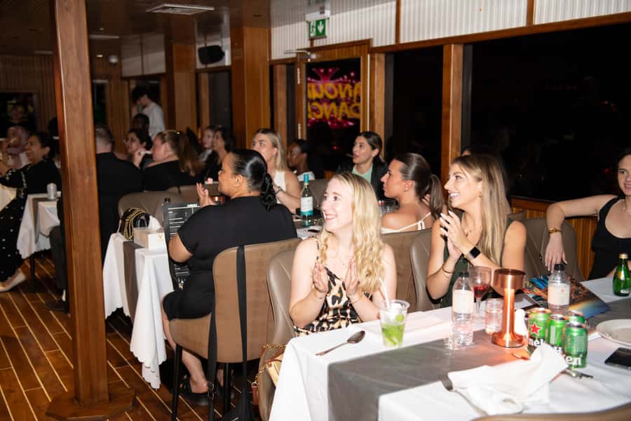 Dubai Marina: Luxury Dinner Cruise, Live Show, Open Bar & DJ - Soft drinks or the open-bar package