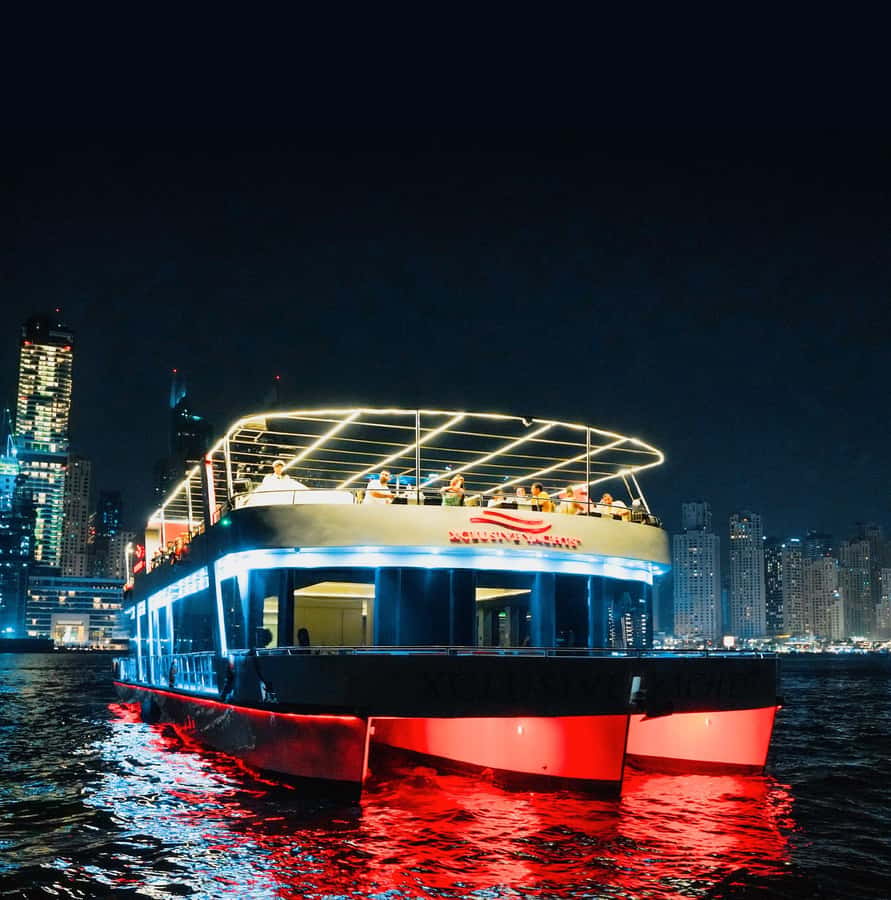 Dubai: Sunset or Dinner Cruise with Live Music & Open Bar - Open bar and live music