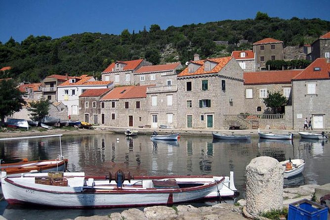 Dubrovnik Elafiti Islands Cruise with Lunch, Drinks and Pickup - Koločep: a gentle first taste of the islands