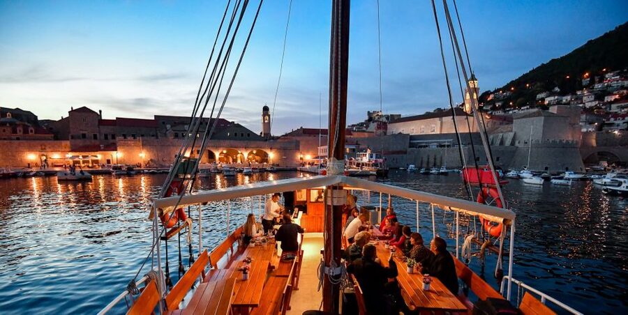 Dubrovnik: Sunset Dinner Cruise around the Old Town - Booking Details That Matter