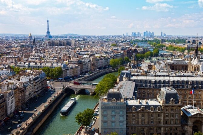 Escorted Paris Day Trip: Eiffel Tower, Notre Dame & Lunch Cruise - Key points to know before booking