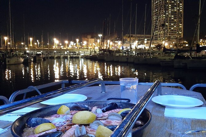 Evening Cruise with Dinner and Drinks in Barcelona - What this Barcelona cruise is really offering
