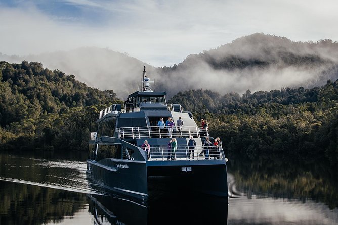 Evening Dinner Cruise - Key points at a glance