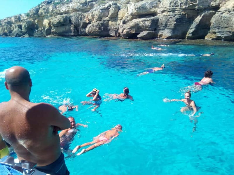 Favignana and Levanzo Boat Cruise with Lunch - Who should book this boat day