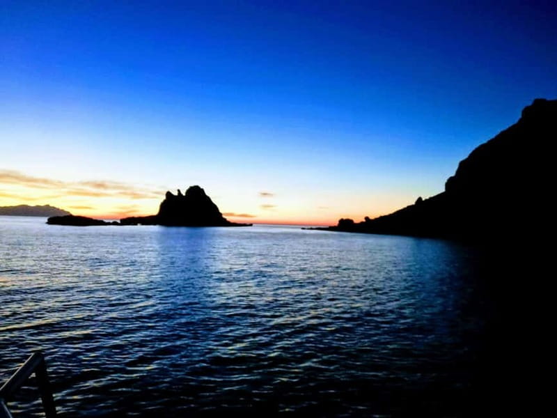 Favignana and Levanzo Boat Cruise with Lunch - Levanzo’s sea stacks and fishing village
