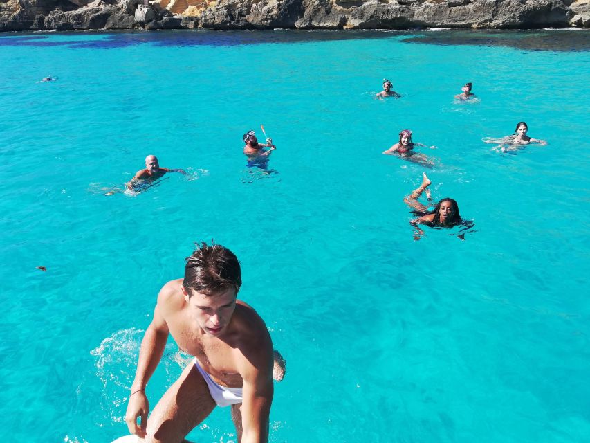 Favignana and Levanzo Boat Cruise with Lunch - Sailing back past Favignana’s quarries