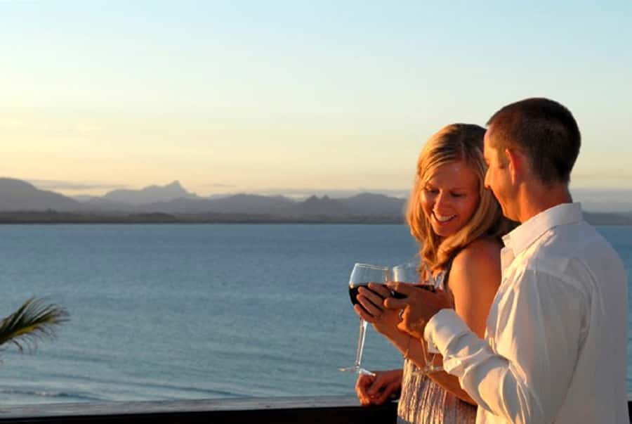 Fiji: Captain Cook Cruises Sunset Dinner Cruise - The sunset sail past Fiji’s islands