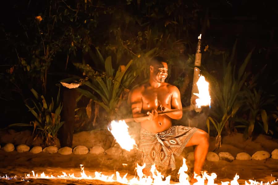 Fiji: Sunset Cruise with Dinner and Fire Show - From Nadi hotels to the Tuva River