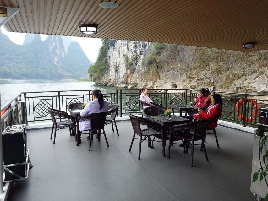 From Guilin: 4 Star Luxury Li River Cruise with Buffet Lunch - How the audio explanation works