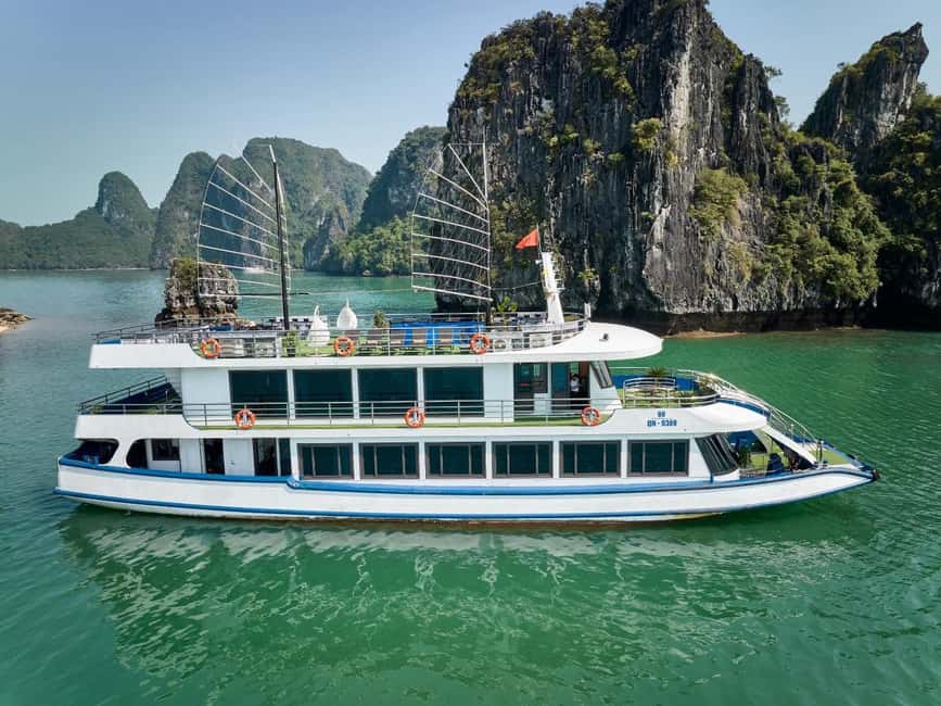 From Hanoi: Ha Long Bay Cruise with Lunch - Luon Cave by kayak or bamboo boat