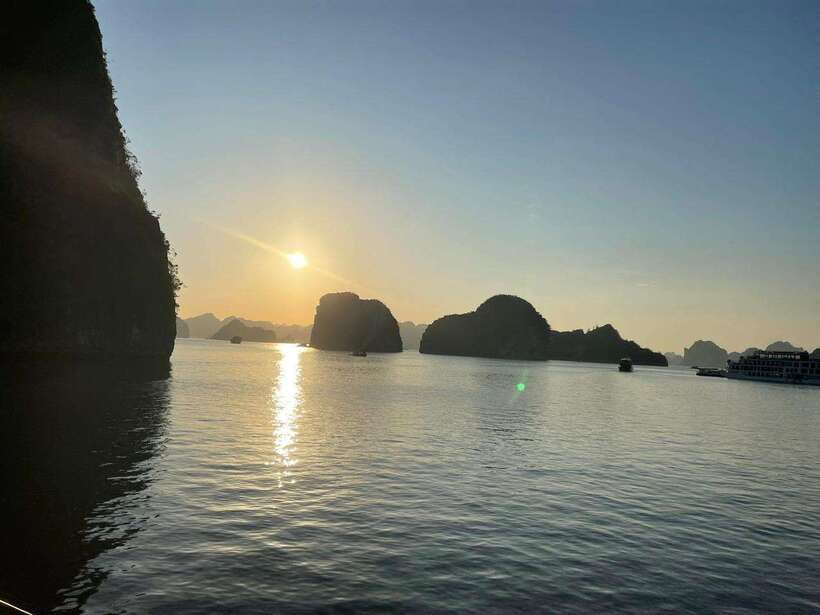 From Hanoi: Ha Long Bay Tour with Cruise & Lunch - The sunset party and the long ride home